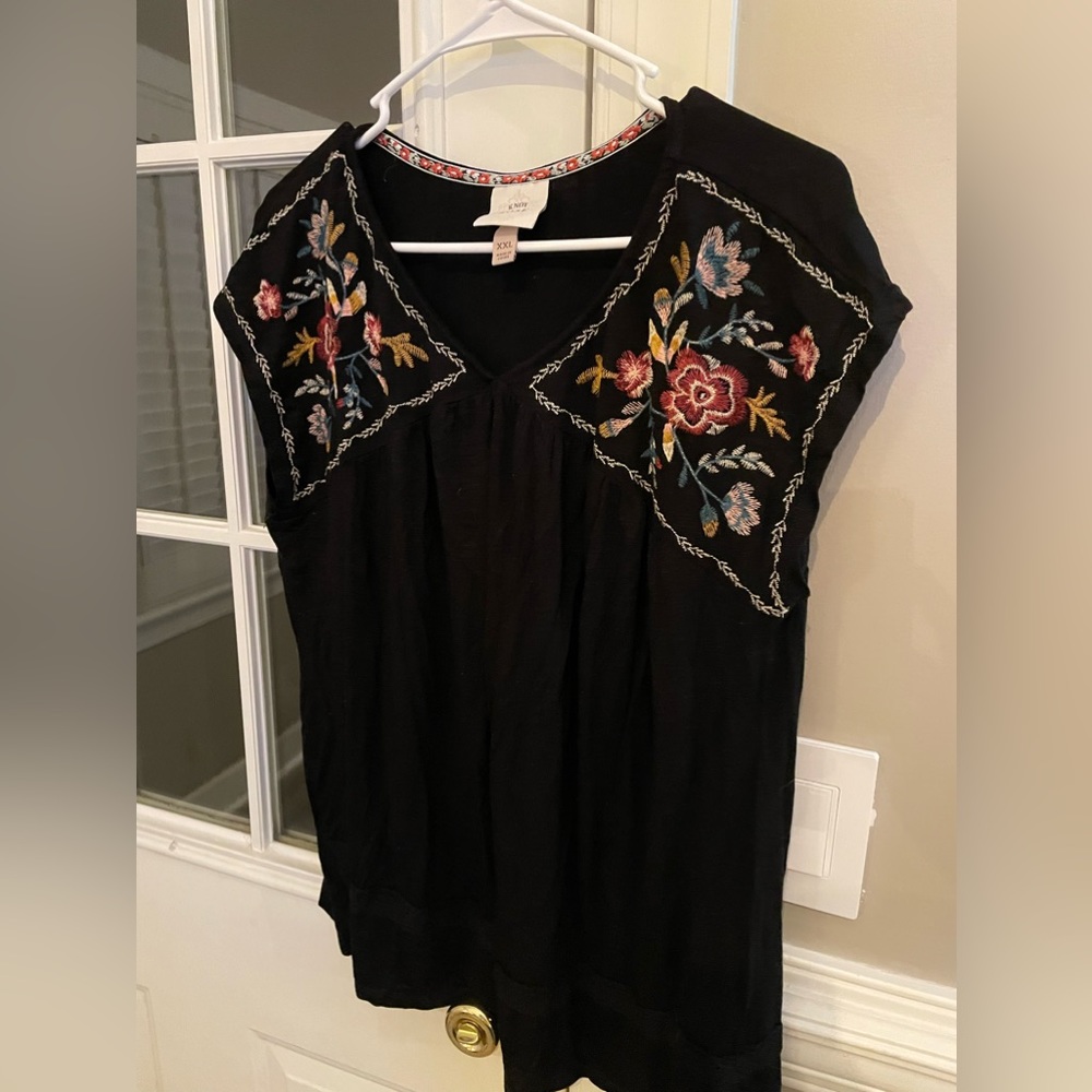 Embroidered t shirt